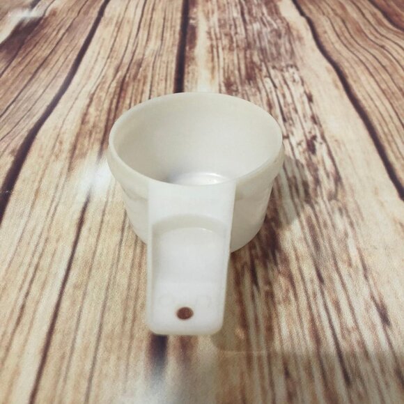 Vintage Tupperware Clear White Nesting Measuring Cup 1/2 CUP Replacement 764-1 - Picture 4 of 14